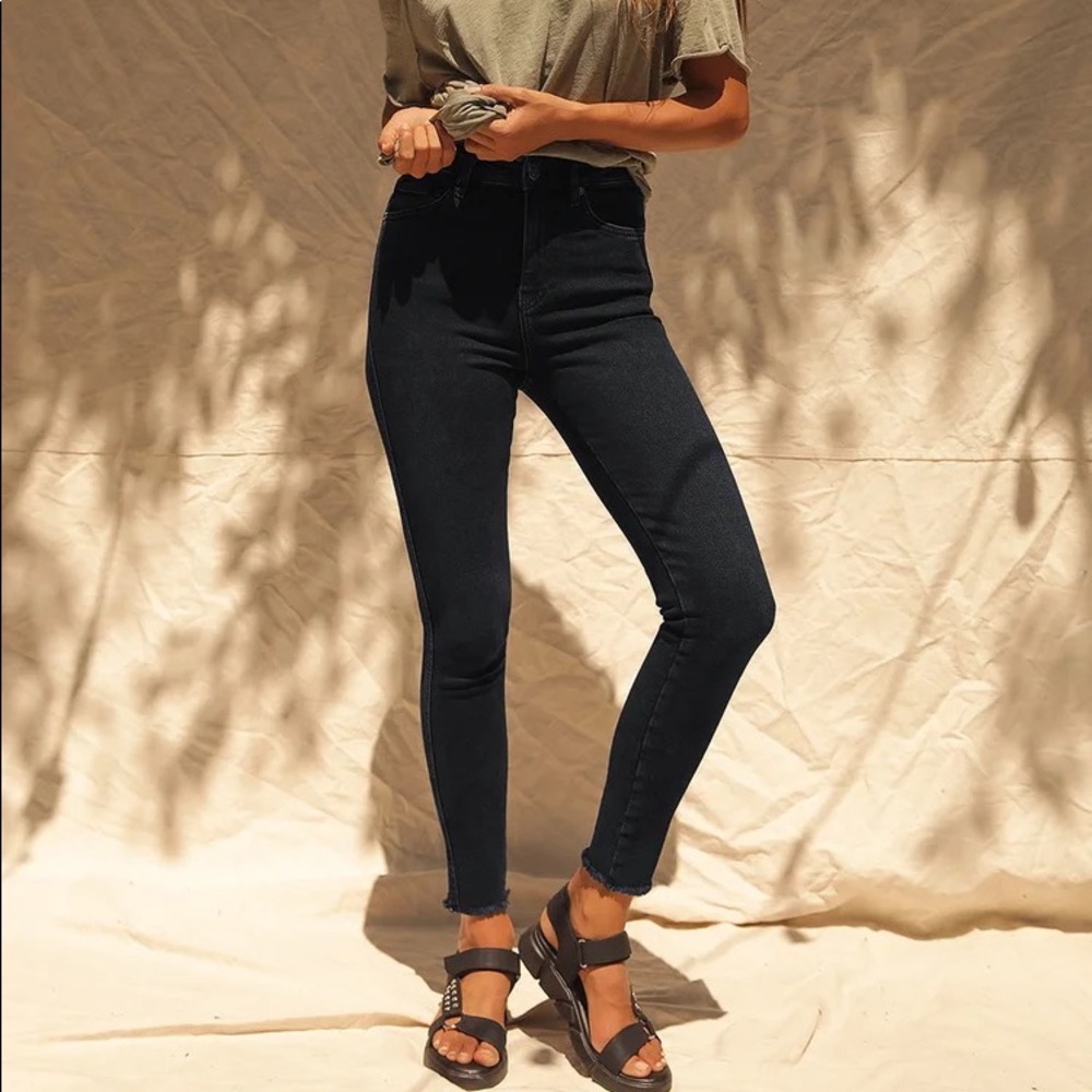 Free People Raw Faded Black High-Rise Jegging